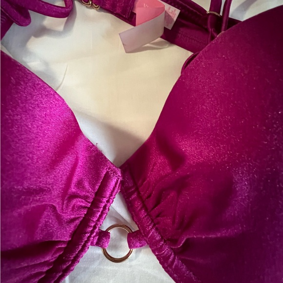 Victoria’s Secret bikini set size large - Picture 2 of 6